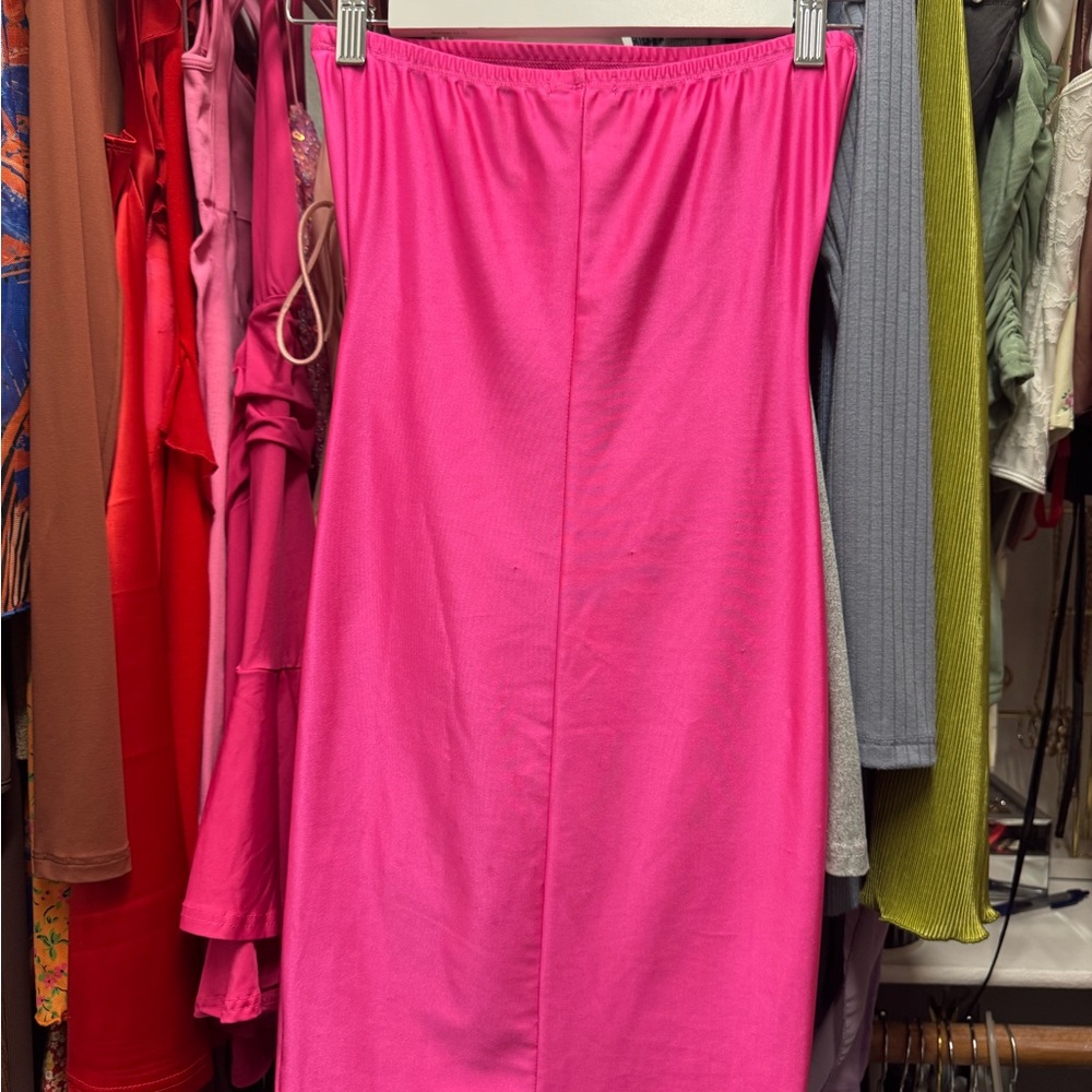 Pink strapless Dress - Picture 2 of 4